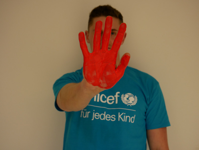 Unicef: rote Hand