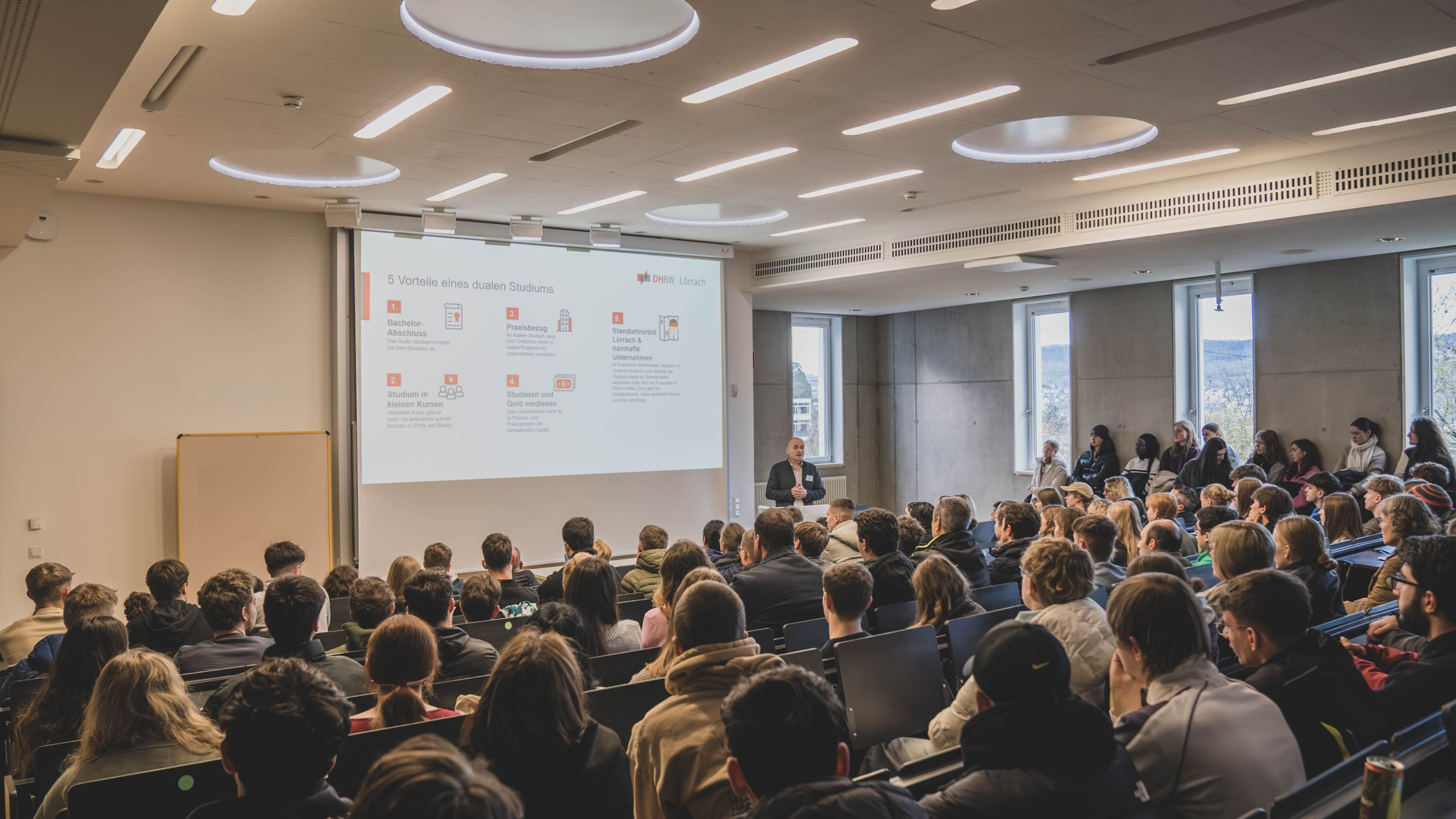 Was ist das Duale Studium: Einführung beim Studieninformationstag